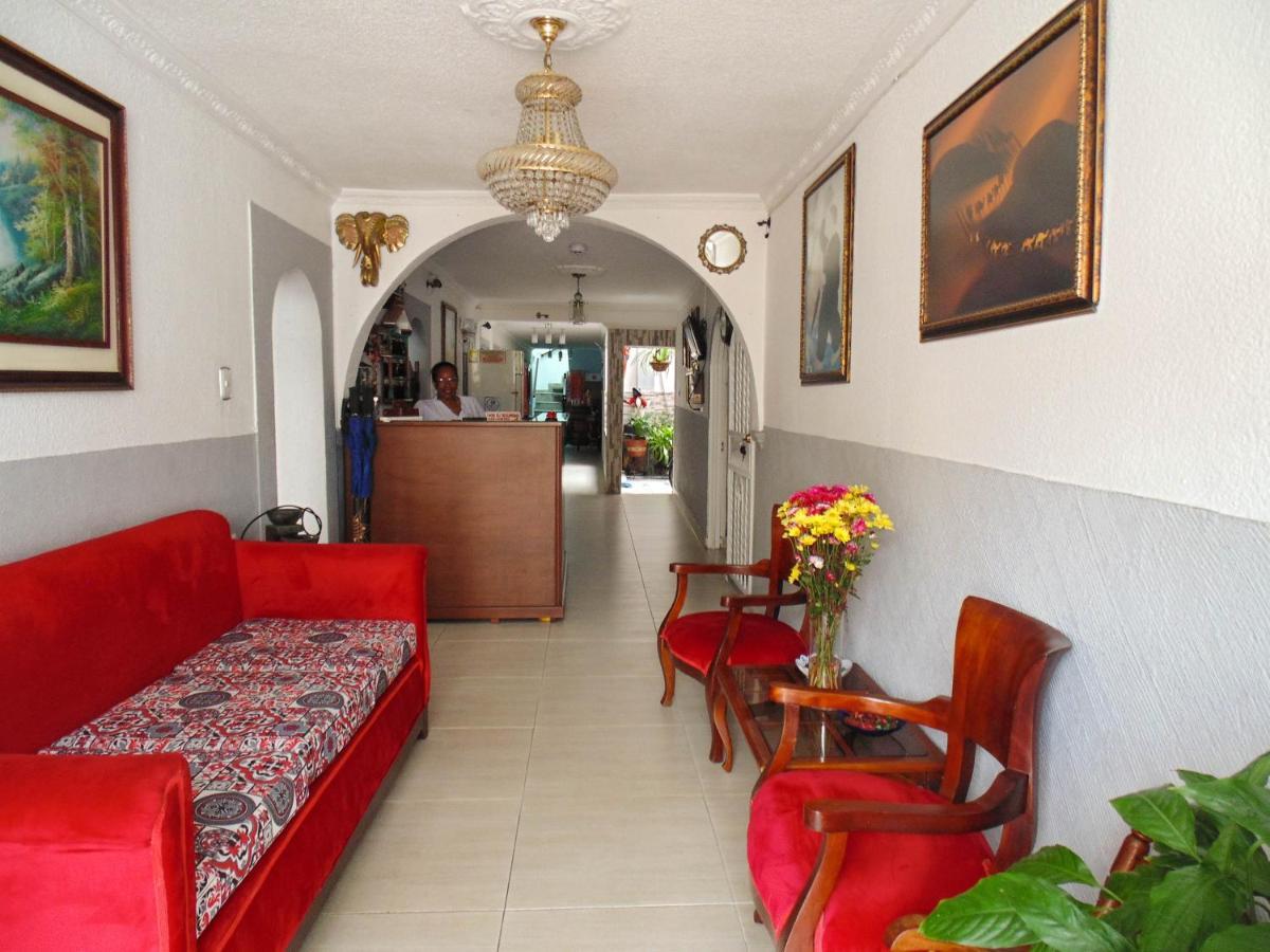 Hotel Ciudad Senora Buga Bagian luar foto